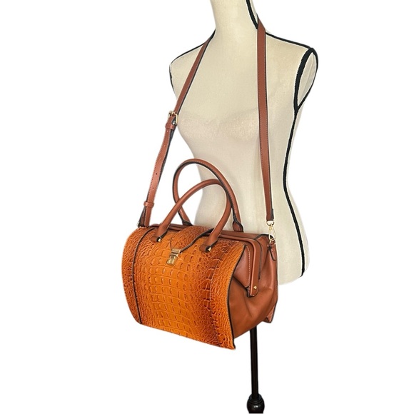 Croc print structured shoulder satchel crossbody gorgeous bag. - Picture 8 of 8